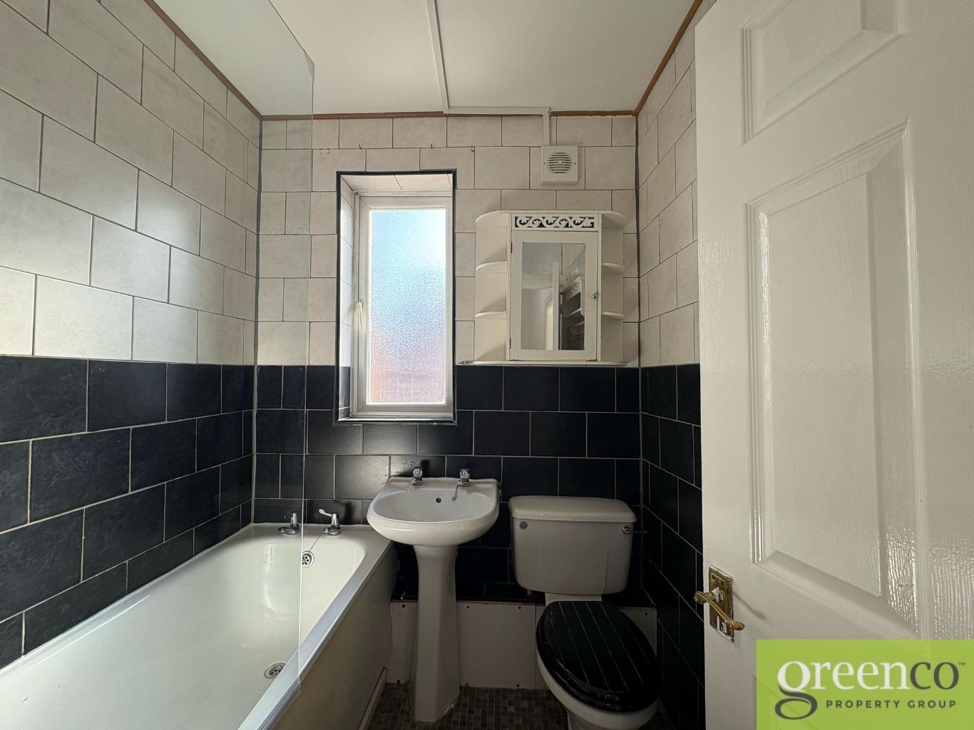 https://riuh-bdphq.cdn.imgeng.in/https://home.smelogin.co.uk//CustomerData/4605/1237/PropertyImages/19_174134769944.jpg