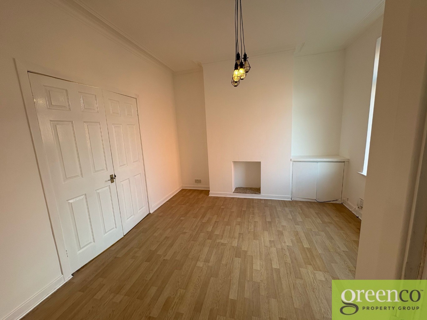 https://riuh-bdphq.cdn.imgeng.in/https://home.smelogin.co.uk//CustomerData/4605/1237/PropertyImages/4_17413476643781.jpg