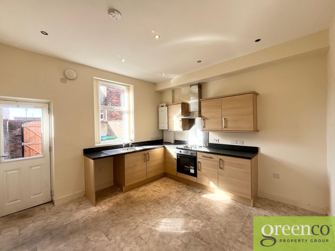 https://riuh-bdphq.cdn.imgeng.in/https://home.smelogin.co.uk//CustomerData/4605/1460/PropertyImages/10_17404164188316.jpg
