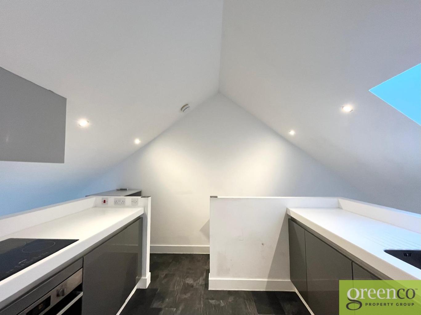 https://riuh-bdphq.cdn.imgeng.in/https://home.smelogin.co.uk//CustomerData/4605/1501/PropertyImages/28_17443605561924.jpg