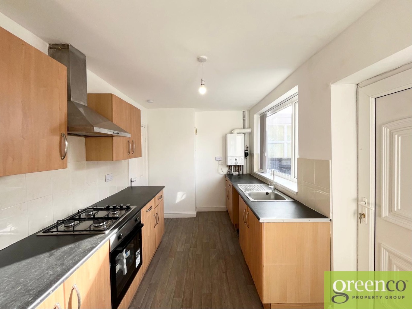 https://riuh-bdphq.cdn.imgeng.in/https://home.smelogin.co.uk//CustomerData/4605/1531/PropertyImages/10_17419533204531.jpg