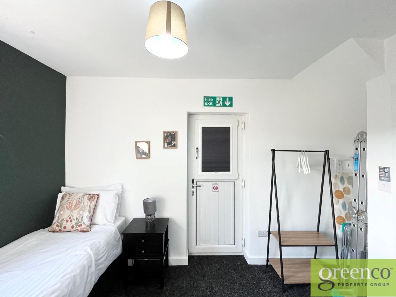 https://riuh-bdphq.cdn.imgeng.in/https://home.smelogin.co.uk//CustomerData/4605/1543/PropertyImages/13_17424074725990.jpg