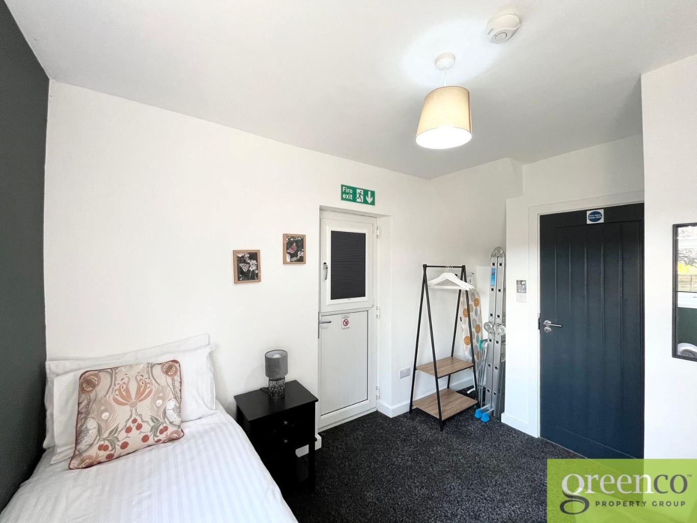 https://riuh-bdphq.cdn.imgeng.in/https://home.smelogin.co.uk//CustomerData/4605/1543/PropertyImages/15_17424074751569.jpg