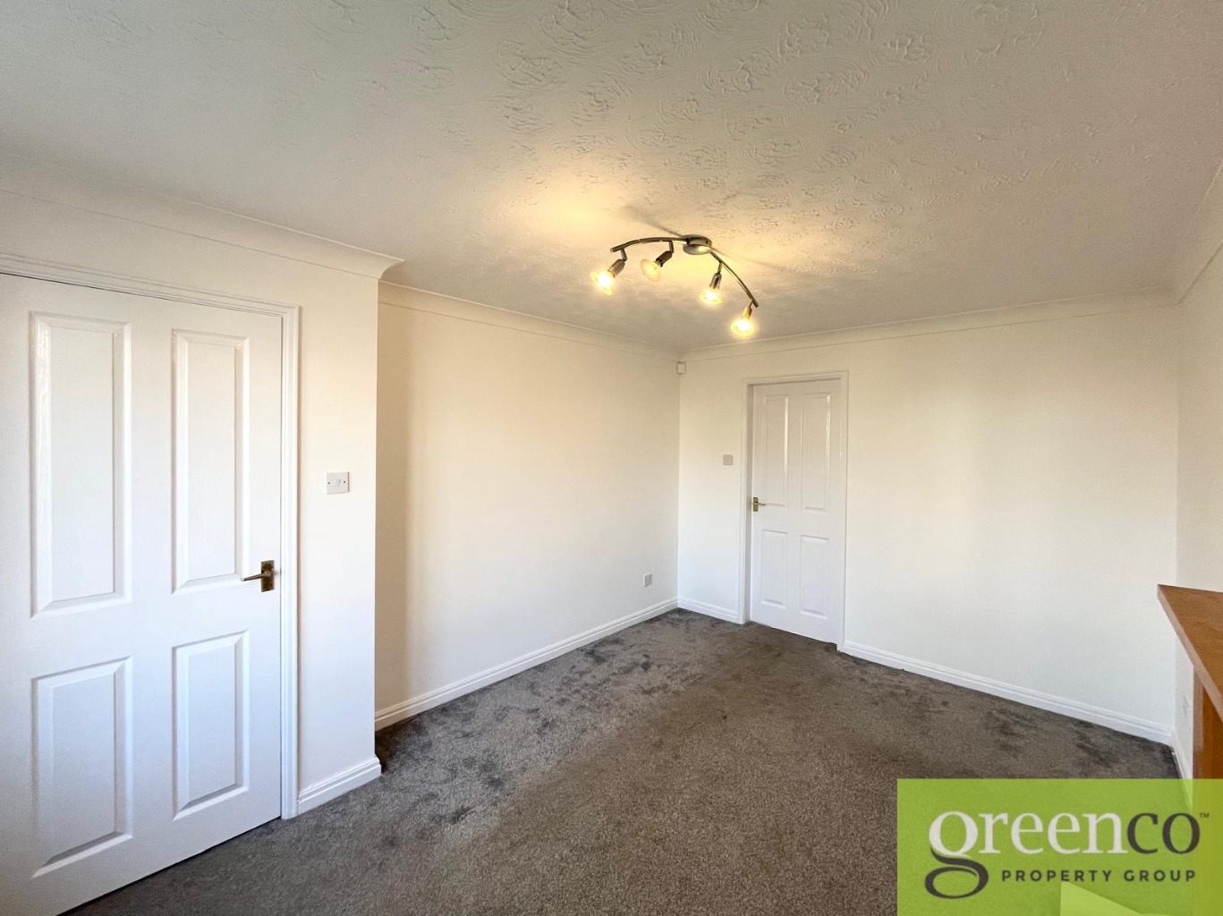 https://riuh-bdphq.cdn.imgeng.in/https://home.smelogin.co.uk//CustomerData/4605/396/PropertyImages/4_1744100402250.jpg