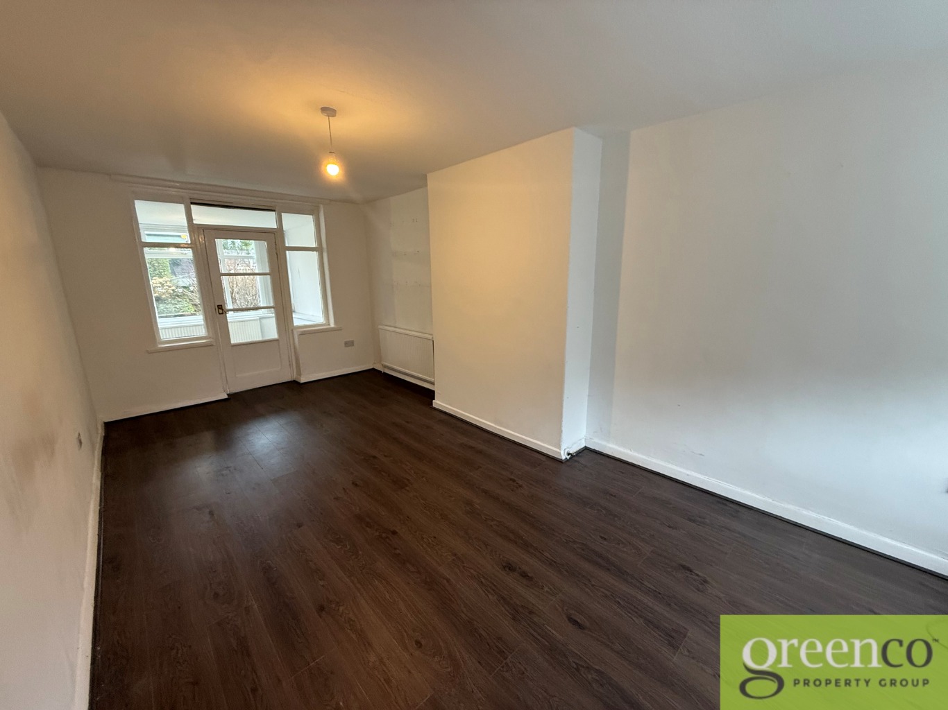 https://riuh-bdphq.cdn.imgeng.in/https://home.smelogin.co.uk//CustomerData/4605/676/PropertyImages/4_17345434799759.jpg