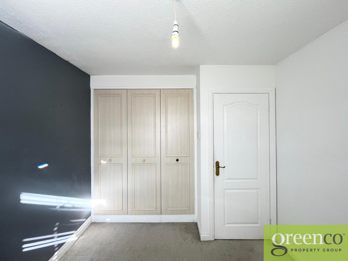 https://riuh-bdphq.cdn.imgeng.in/https://home.smelogin.co.uk//CustomerData/4605/905/PropertyImages/15_17422319527836.jpg
