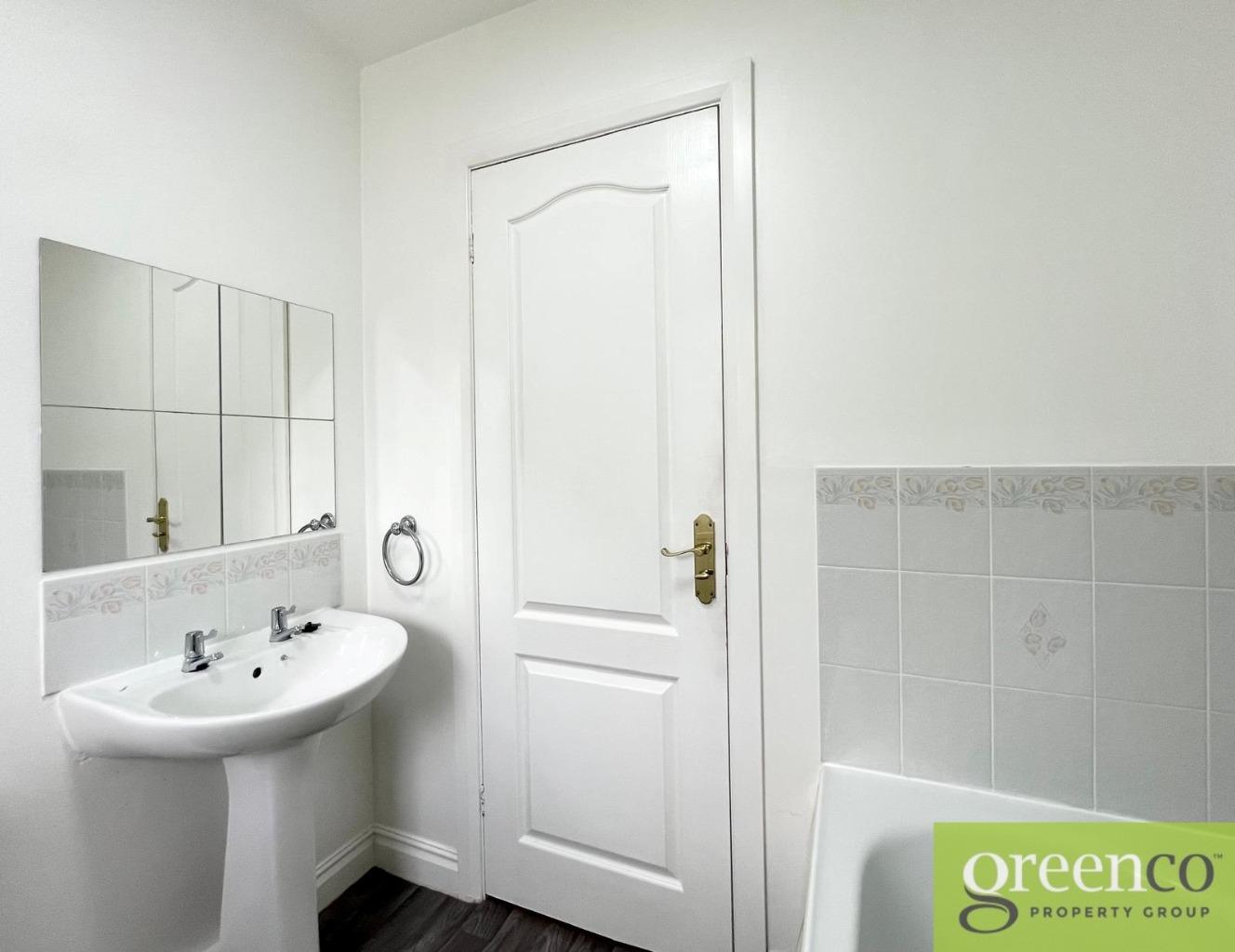 https://riuh-bdphq.cdn.imgeng.in/https://home.smelogin.co.uk//CustomerData/4605/905/PropertyImages/26_17422319732723.jpg