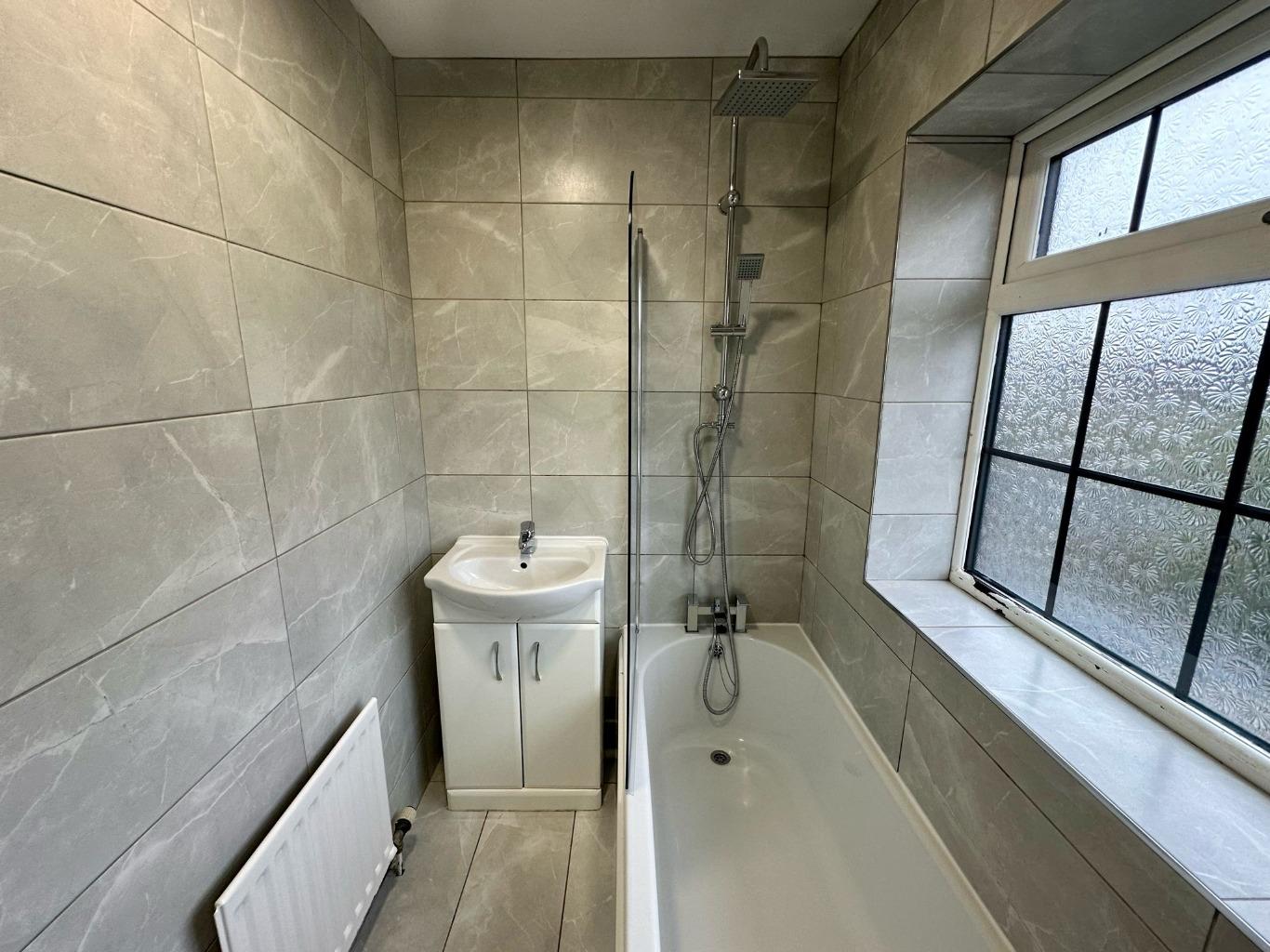 https://riuh-bdphq.cdn.imgeng.in/https://home.smelogin.co.uk//CustomerData/4606/155/PropertyImages/11_17127641912471.jpg
