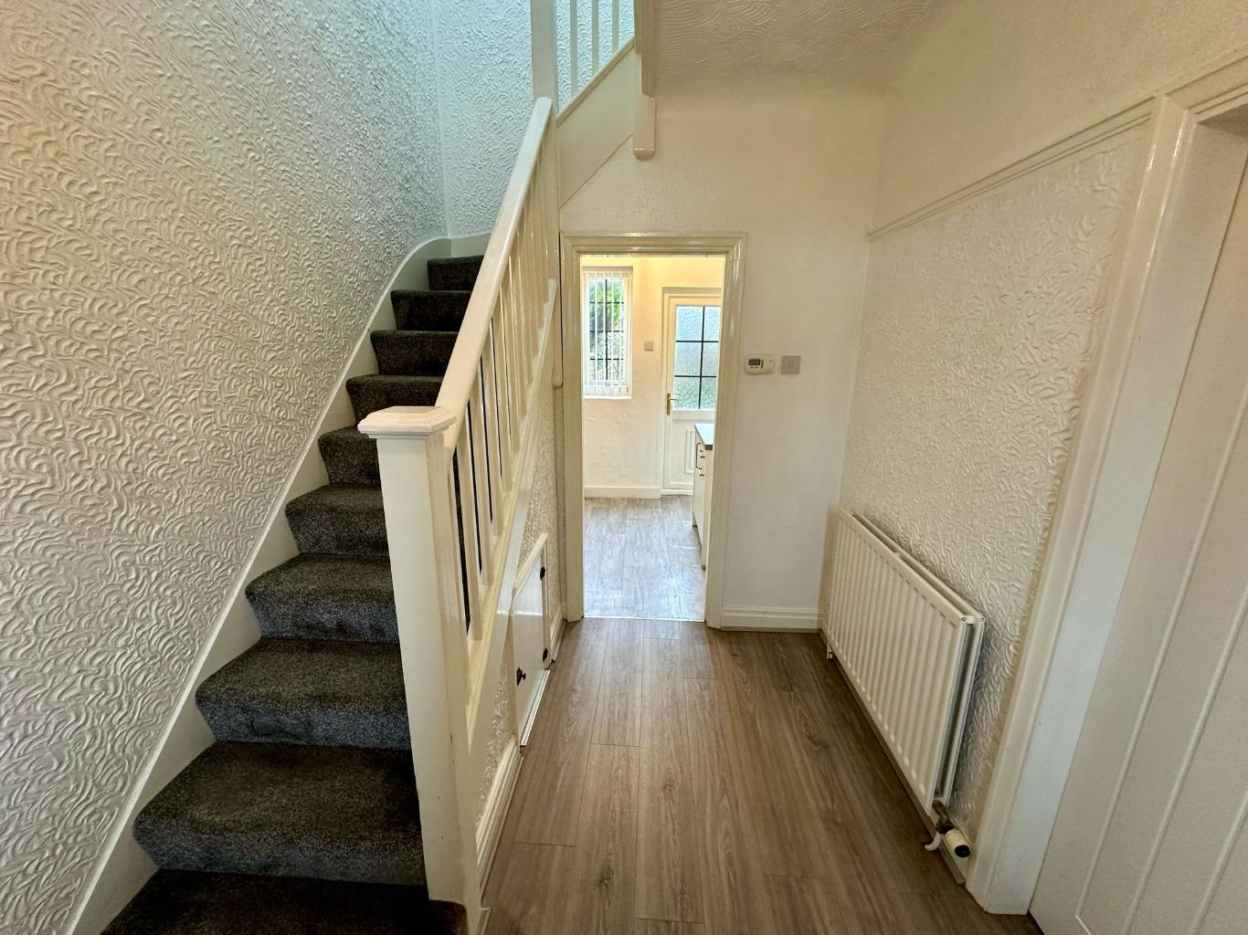 https://riuh-bdphq.cdn.imgeng.in/https://home.smelogin.co.uk//CustomerData/4606/155/PropertyImages/1_17127641881094.jpg