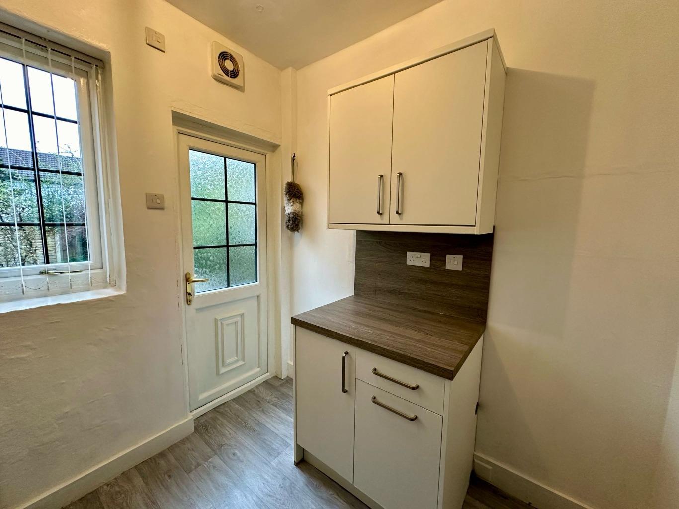 https://riuh-bdphq.cdn.imgeng.in/https://home.smelogin.co.uk//CustomerData/4606/155/PropertyImages/4_17127641876168.jpg