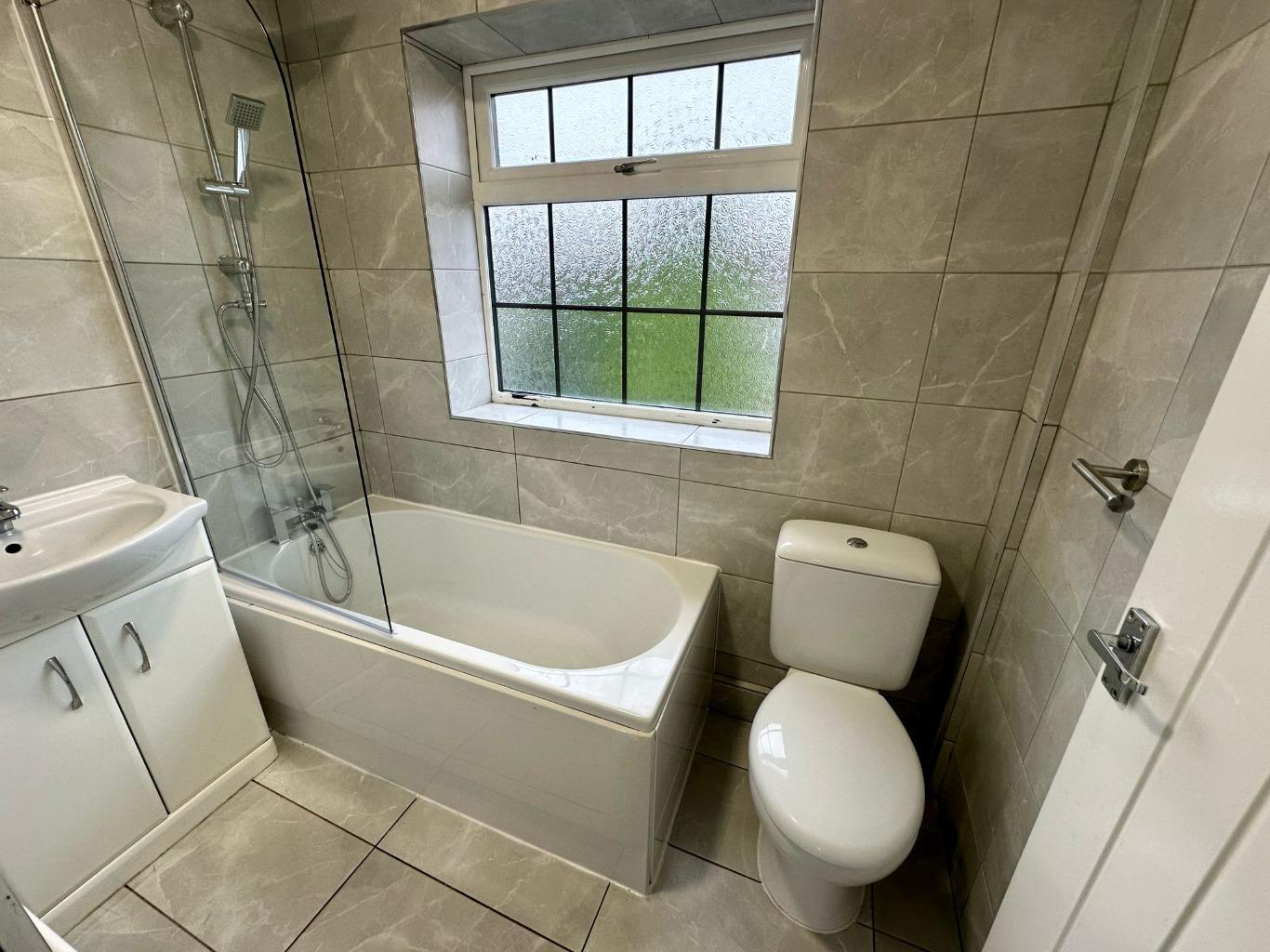 https://riuh-bdphq.cdn.imgeng.in/https://home.smelogin.co.uk//CustomerData/4606/155/PropertyImages/9_17127641911650.jpg