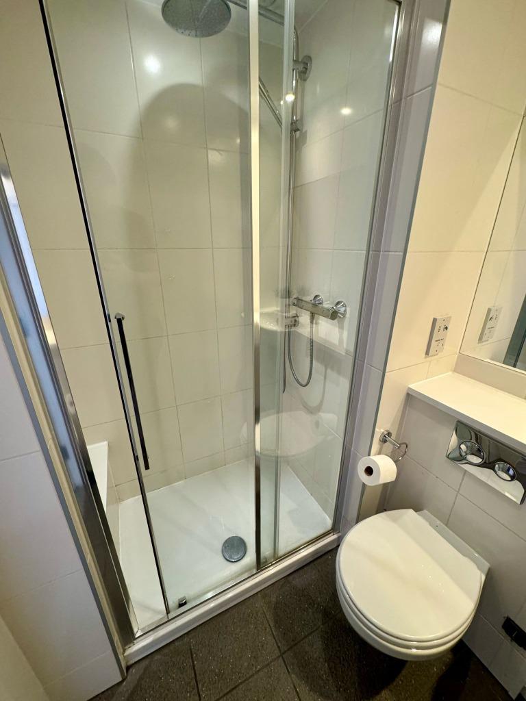https://riuh-bdphq.cdn.imgeng.in/https://home.smelogin.co.uk//CustomerData/4606/415/PropertyImages/5_17425627884791.jpg