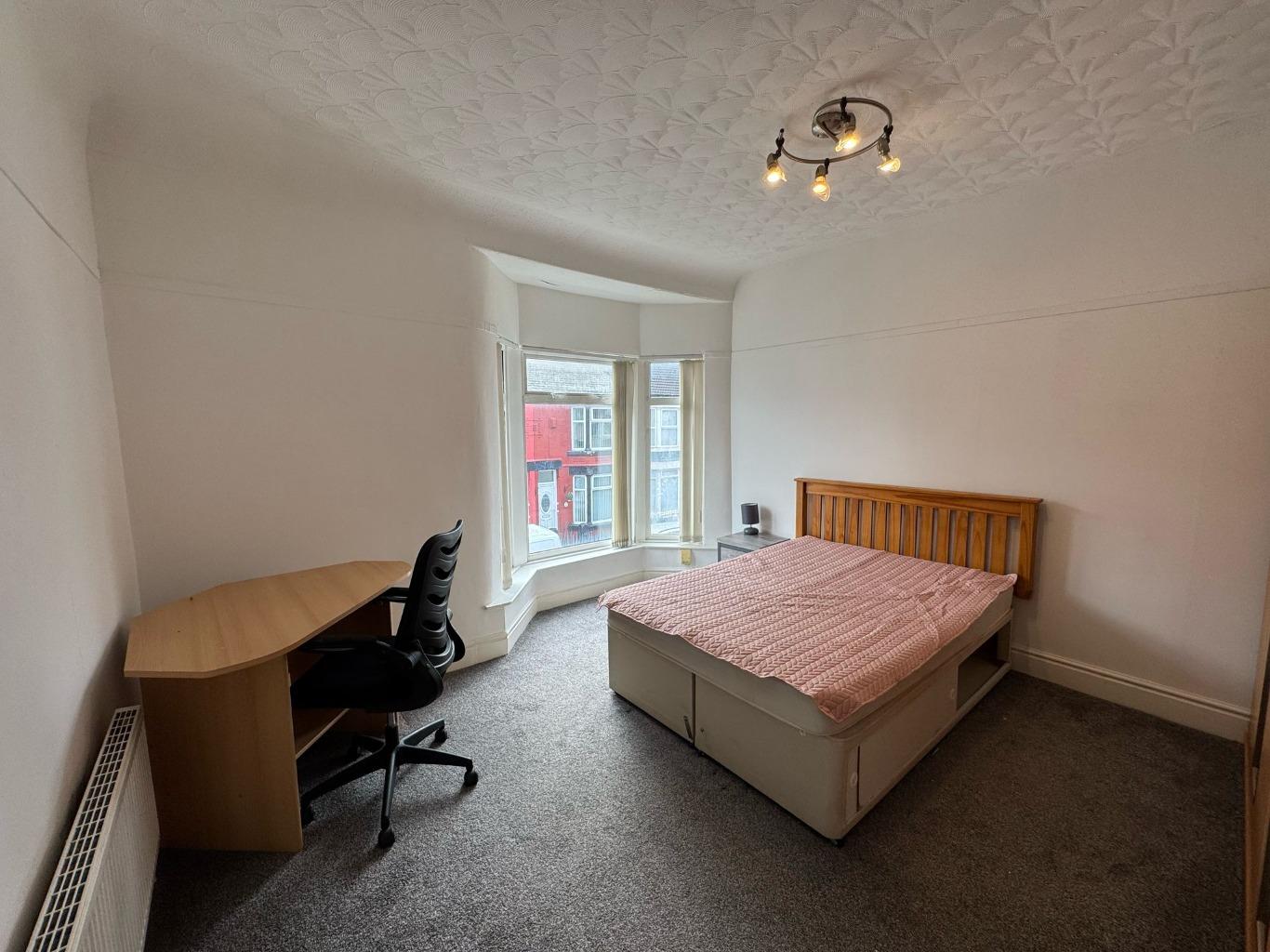 https://riuh-bdphq.cdn.imgeng.in/https://home.smelogin.co.uk//CustomerData/4606/650/PropertyImages/6_17413539309363.jpg
