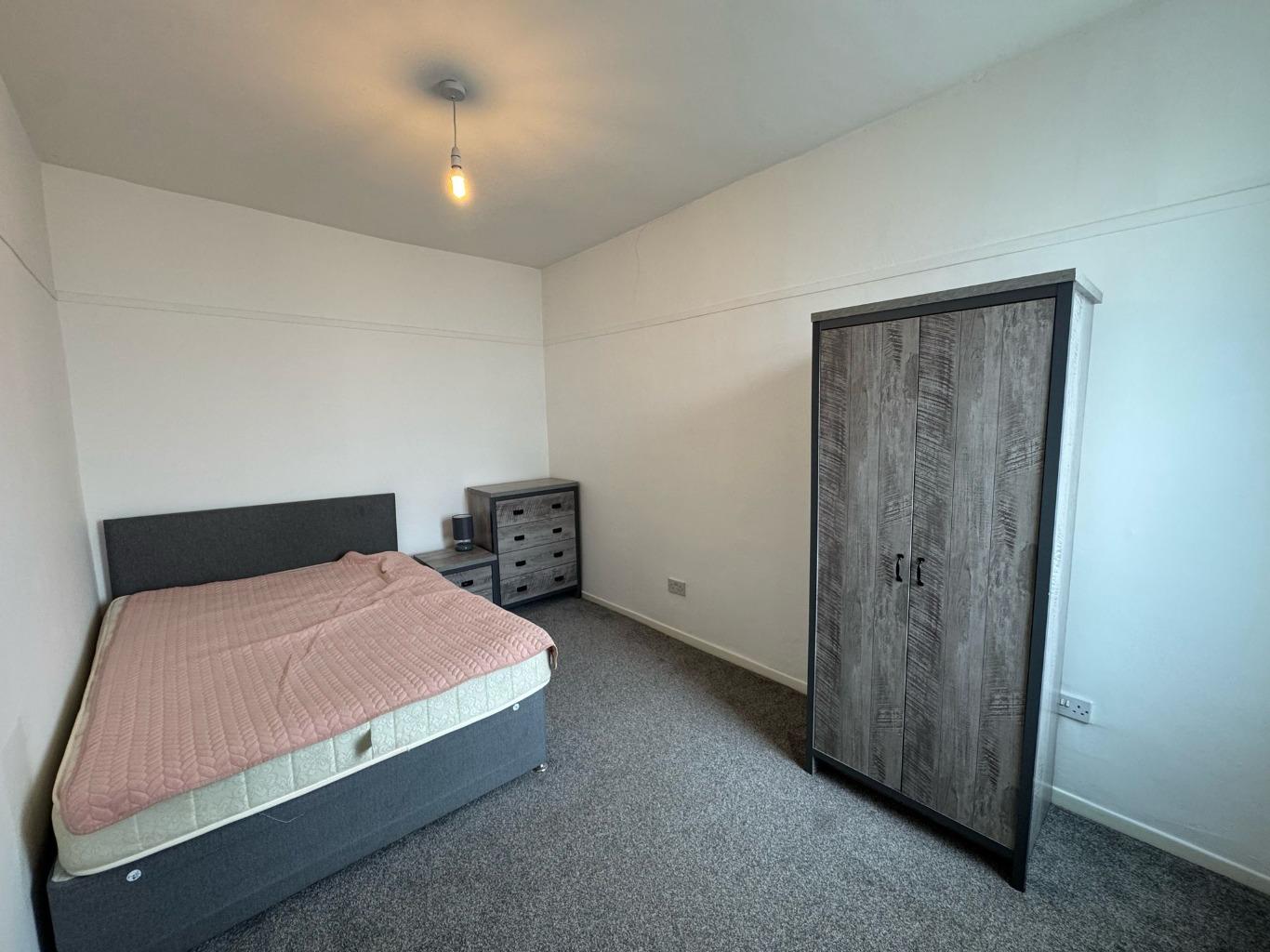 https://riuh-bdphq.cdn.imgeng.in/https://home.smelogin.co.uk//CustomerData/4606/650/PropertyImages/7_17413539302480.jpg