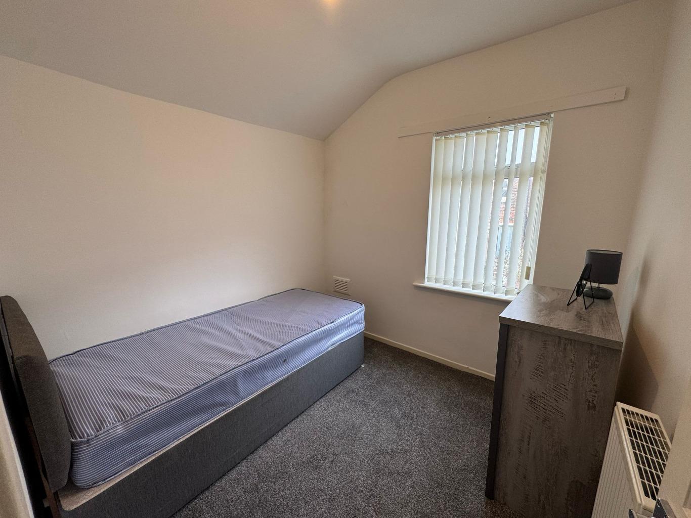 https://riuh-bdphq.cdn.imgeng.in/https://home.smelogin.co.uk//CustomerData/4606/650/PropertyImages/8_17413539285804.jpg