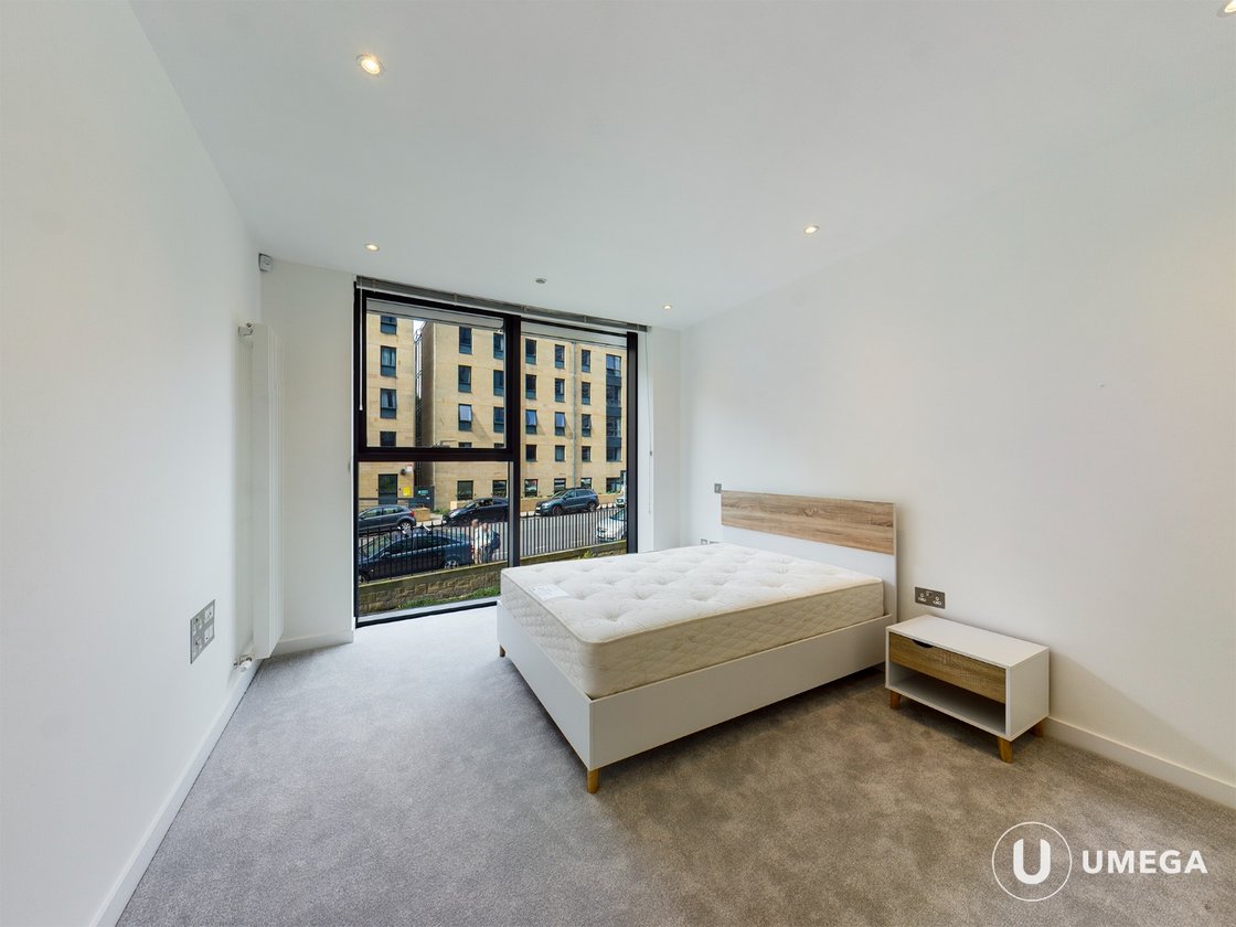 P2868 Simpson Loan, Quartermile, Edinburgh Umega