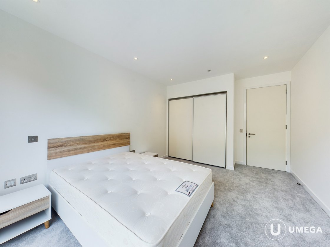 P2868 Simpson Loan, Quartermile, Edinburgh Umega