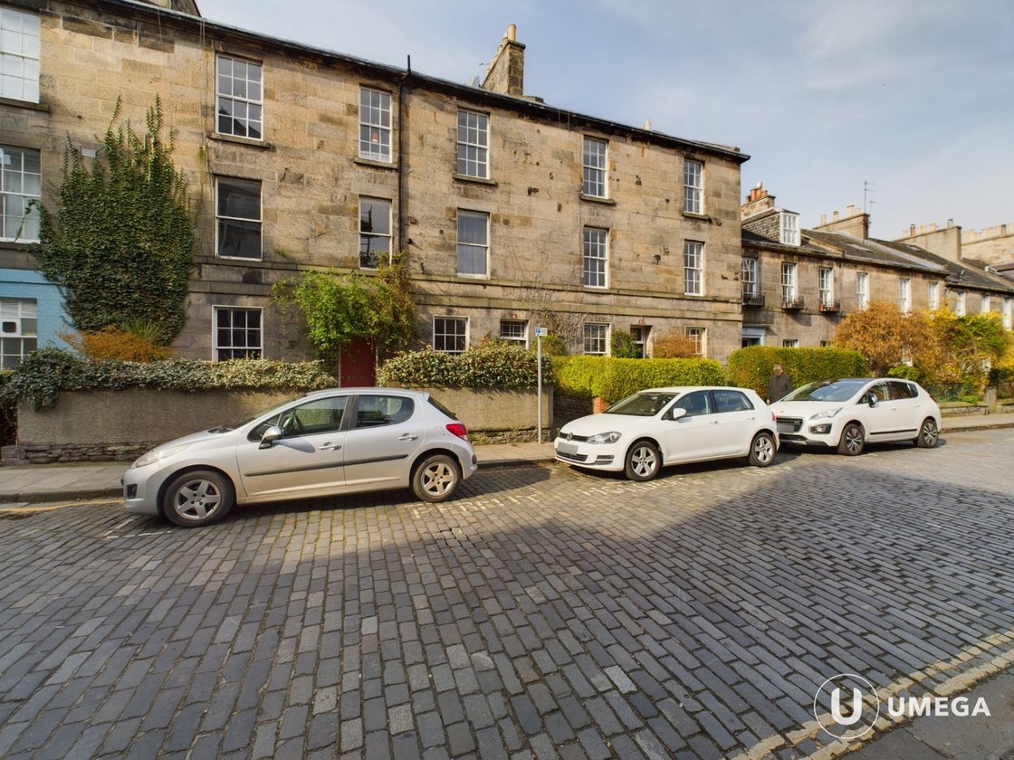P3119 St. Bernards Row, Stockbridge, Edinburgh Umega