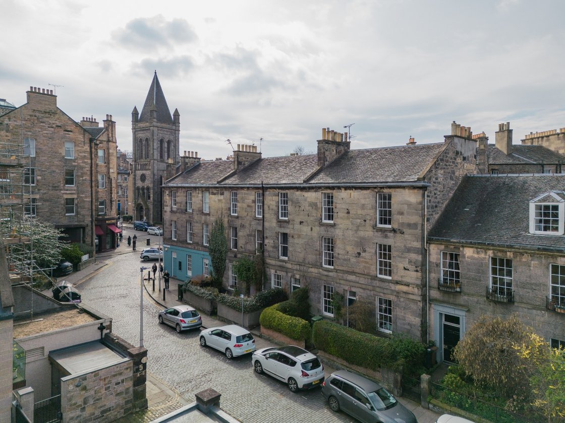 P3119 St. Bernards Row, Stockbridge, Edinburgh Umega