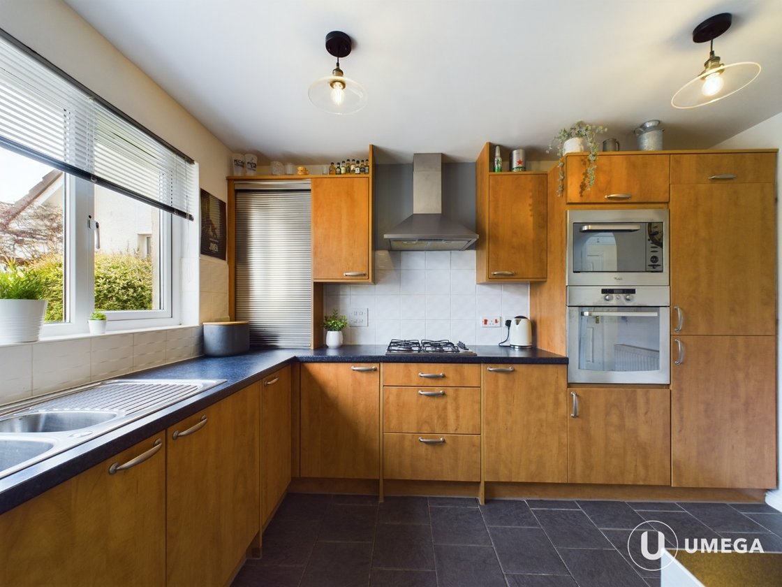 P3704: Chuckethall Road, Livingston, West Lothian