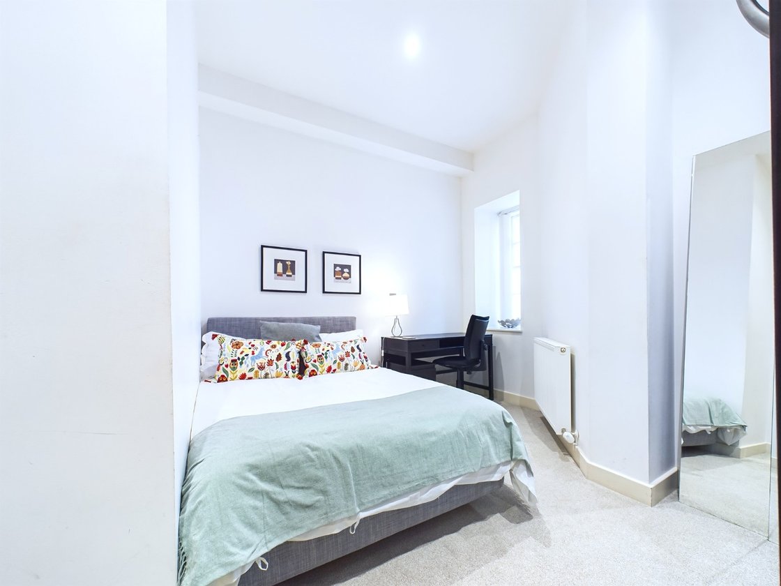 P4081 Simpson Loan, Quartermile, Edinburgh Umega