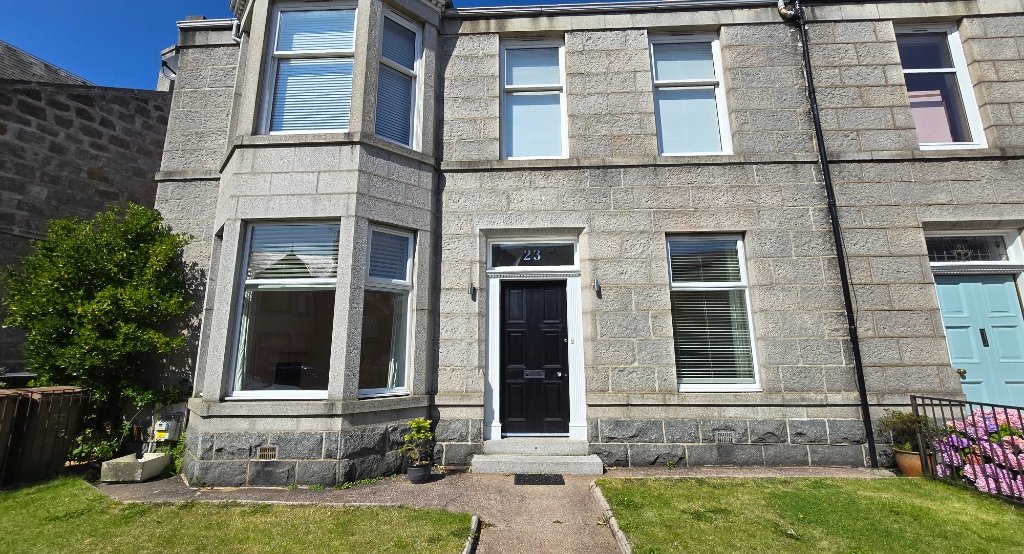 P1954: Belvidere Crescent, Rosemount, Aberdeen