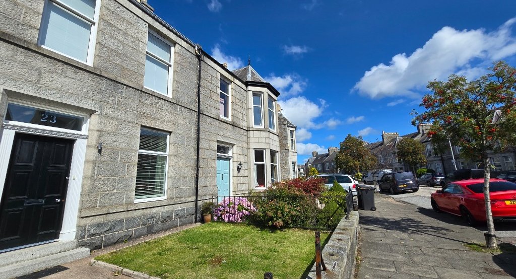 P1954: Belvidere Crescent, Rosemount, Aberdeen