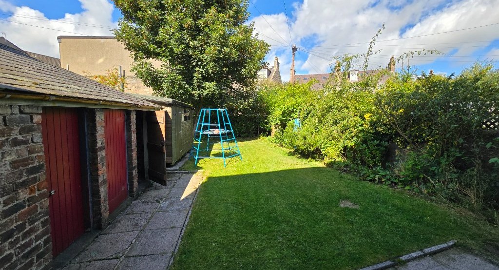 P1954: Belvidere Crescent, Rosemount, Aberdeen