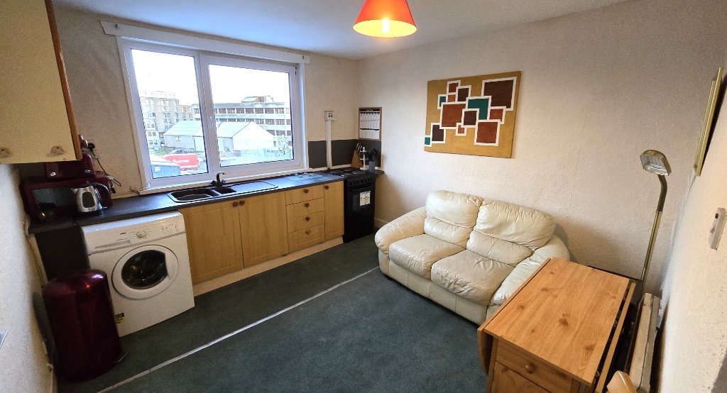 P2013: Stephen Place, Kittybrewster, Aberdeen