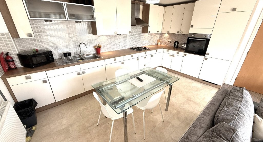 P2076: Midstocket View, West End, Aberdeen