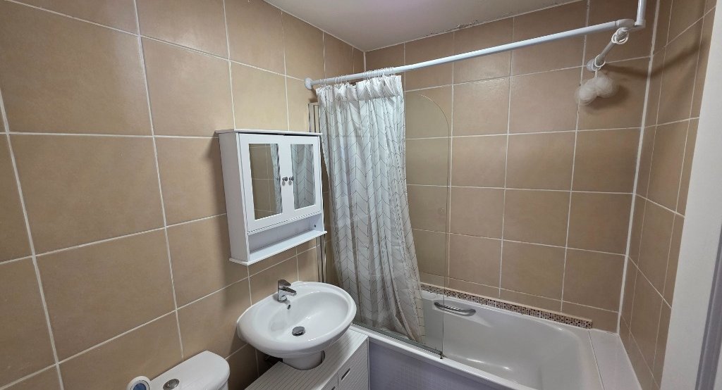 P2099: Elmfield Avenue, Old Aberdeen, Aberdeen