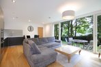 P12164: Woodcroft Road, Morningside, Edinburgh
