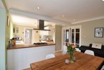 P550: Buchanan crescent, Livingston, West Lothian