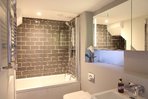P1015: Flat 15, McDonald Road, Broughton, Edinburgh