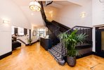 P1035: Flat 35, McDonald Road, Broughton, Edinburgh