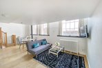 P1048: Flat 48, McDonald Road, Broughton, Edinburgh