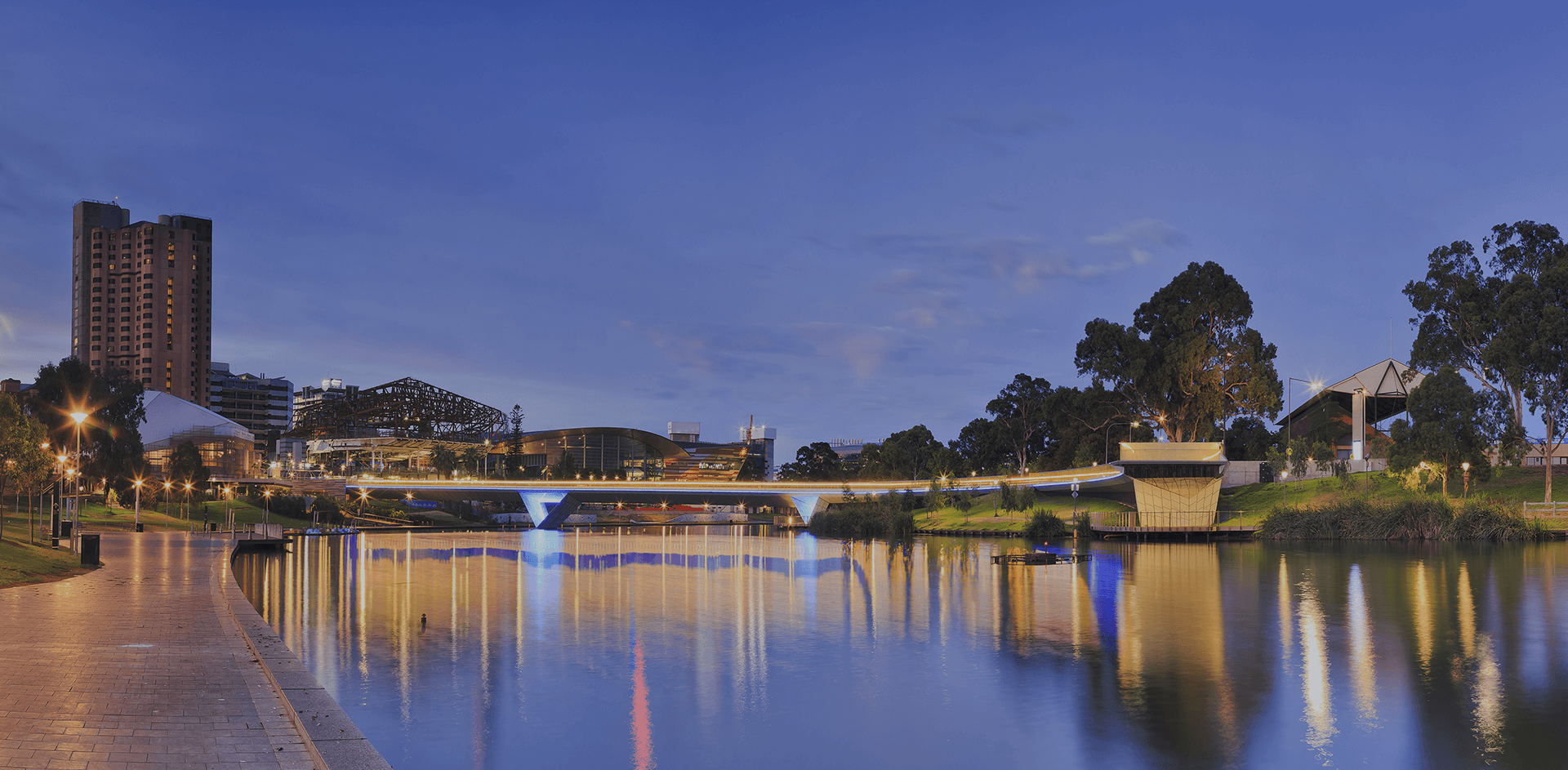 Adelaide & River Torrens