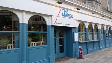 142 Perth Road