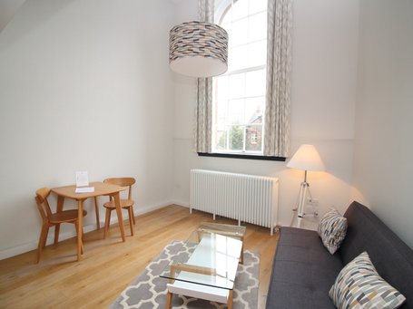 P1011: Flat 11, McDonald Road, Broughton, Edinburgh