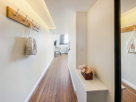 P1070: Flat 70, McDonald Road, Broughton, Edinburgh