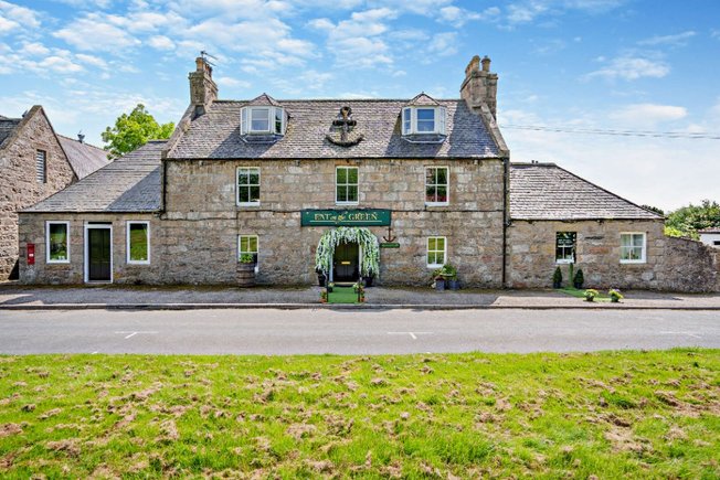 Eat on The Green Udny Green