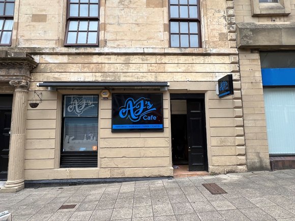 6 High Street