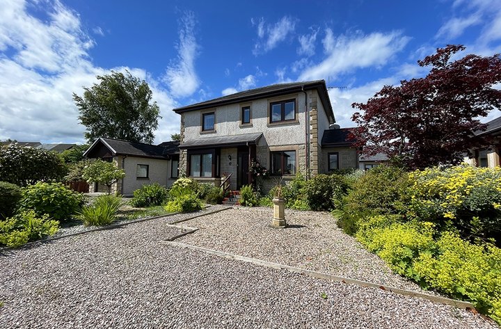 6 Dhalling Park, Kirn, Dunoon