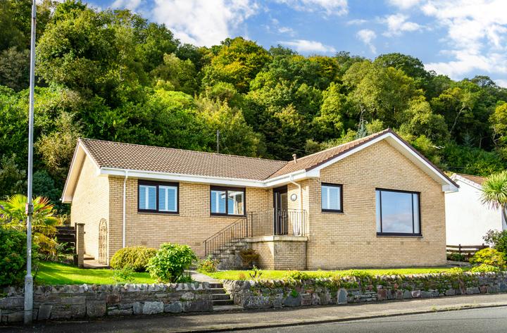 4 Birch Lodge,  118 Bullwood Road, Dunoon