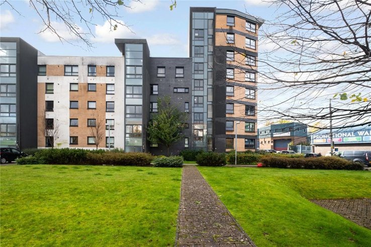 P381: Firpark Court, Dennistoun, Glasgow