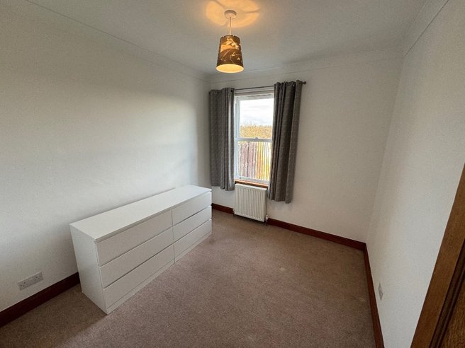 P11866: Penicuik Road, Roslin, Midlothian