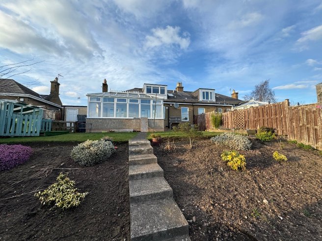 P11866: Penicuik Road, Roslin, Midlothian