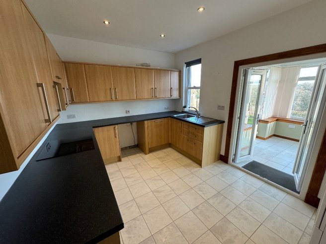 P11866: Penicuik Road, Roslin, Midlothian