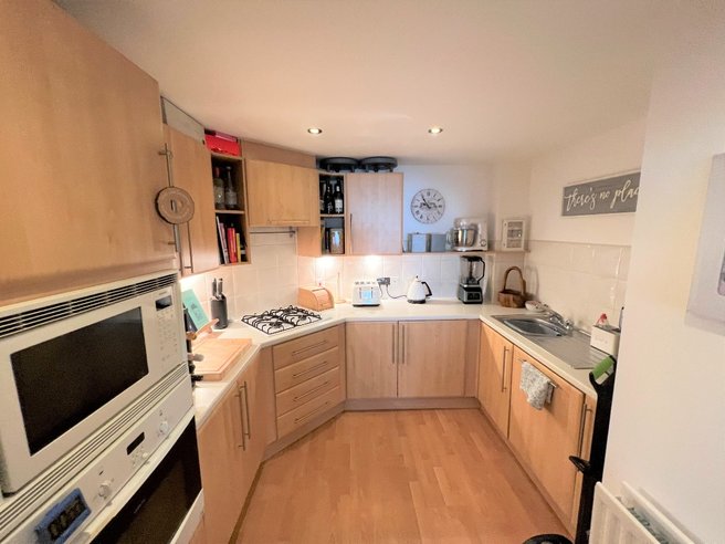 P12040: Meadow Place Road, Corstorphine, Edinburgh