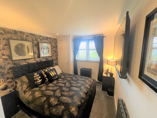 P12040: Meadow Place Road, Corstorphine, Edinburgh